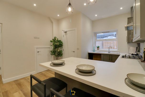 1 bed house share to rent in Bridge Road, Coalville, LE67 - Photo 1