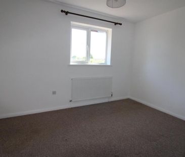 2 bedroom semi-detached house to rent - Photo 4