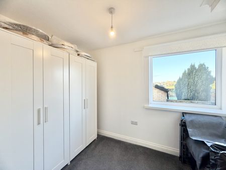 3 Bedroom Bungalow for Rent - Photo 3