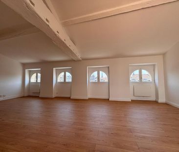 Location Appartement 3 pièces 109m² BORDEAUX 33000 - Photo 2