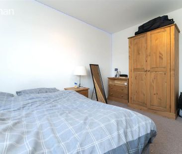 5 bedroom semi-detached house to rent - Photo 2