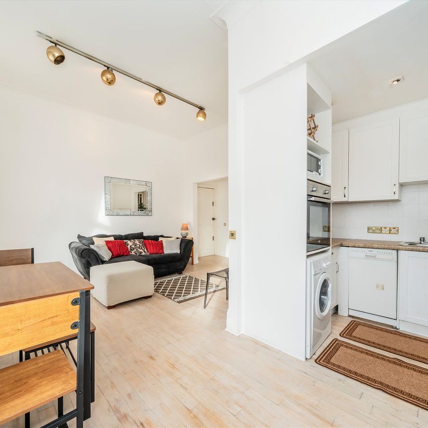 Redcliffe Square, , SW10 - Photo 1