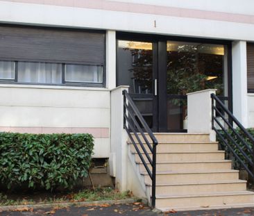 Location appartement 2 pièces, 47.00m², Issy-les-Moulineaux - Photo 1