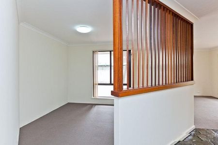 GREAT FAMILY HOME - Photo 5