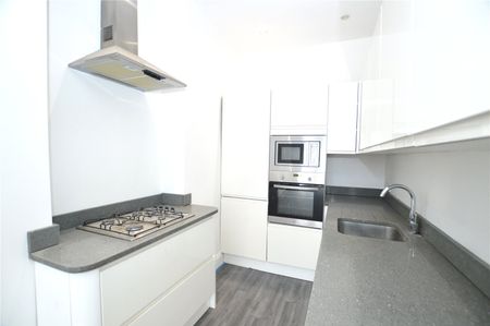 St. Aubyns Road, London, SE19 - Photo 4