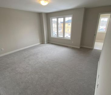 For Lease - 57 Sycamore Street, Welland, Ontario - Photo 3