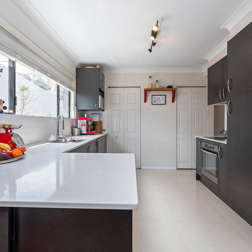 2/48 Nesca Parade, The Hill NSW 2300 - Apartment For Rent | Domain - Photo 1