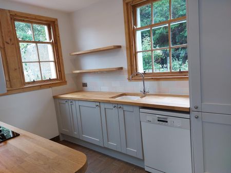 Lugton Brae, Dalkeith (Ref: 00000257) - Photo 4