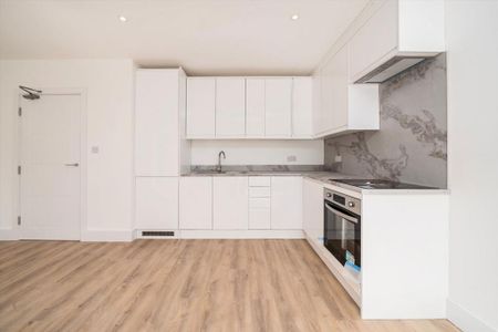 2 bedroom flat to rent - Photo 2