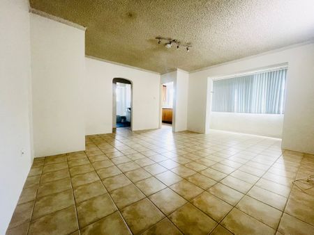 2 Bedroom unit on level 1 - Photo 3