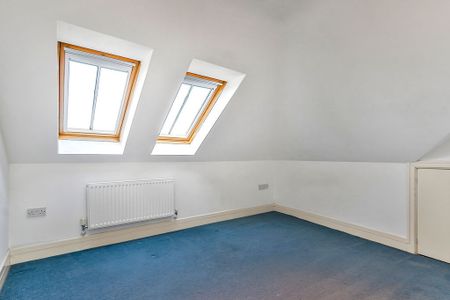 The Crescent, Bournemouth - Photo 2