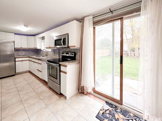 For Lease - 117 William Street Unit# Coach House, Whitchurch-Stouffville, Ontario - Photo 1