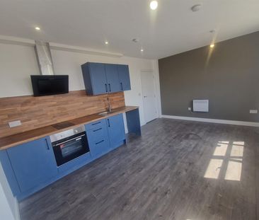 Bradshawgate, Leigh, Wigan, Wigan WN7, London - Photo 1