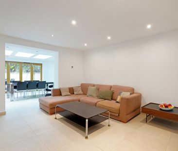 5 bedroom semi-detached house to rent - Photo 3