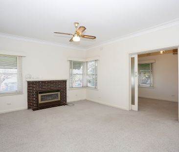 50 Fisher Parade, Ascot Vale VIC 3032 - House For Rent | Domain - Photo 1