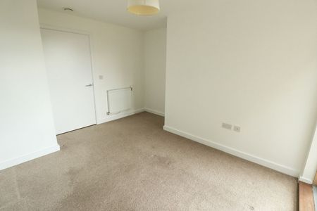 2 Bedroom - Photo 3