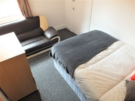 4 Bed Terraced House, Erleigh Road, RG1 - Photo 3