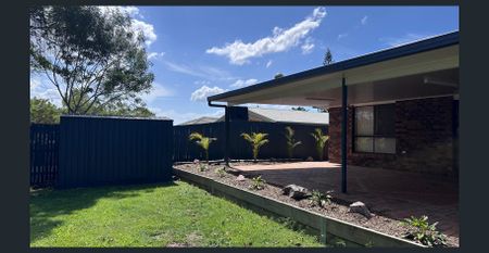 Fully renovated beautiful home! - Photo 4