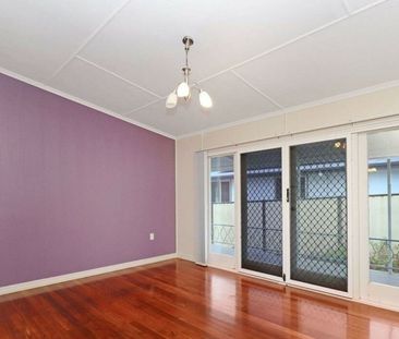 198 Cascade Street, 4305, Raceview Qld - Photo 1