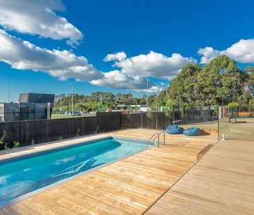 Modern apartment with pool and view - Photo 2