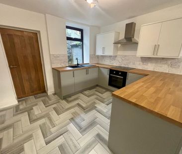 2 bedroom terraced house to rent - Photo 5