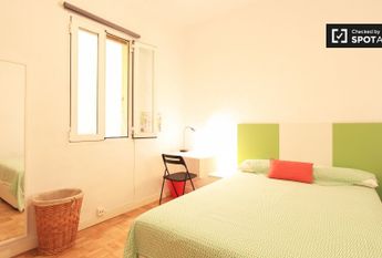 Calle de Rafael Calvo, Madrid, Community of Madrid 28010