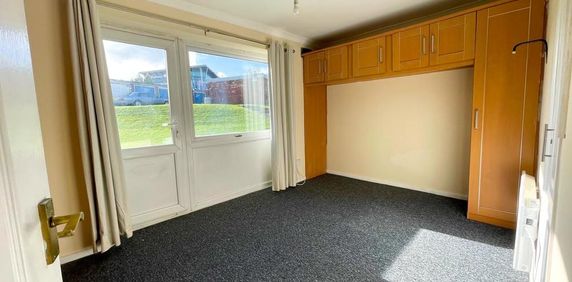 1 bedroom ground floor flat to rent - Photo 2