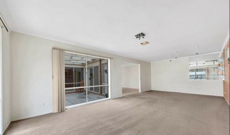 26 Dongala Drive, Werribee VIC, Belconnen - Photo 3