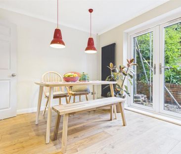 3 bedroom semi-detached house to rent - Photo 4