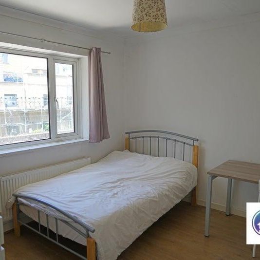 1 Bedroom Room in Flat Share To Rent - Photo 1