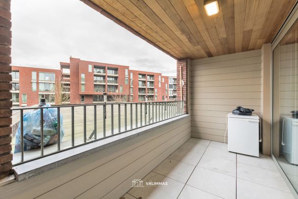 Luxueus ingericht appartement met terras en autostandplaats - Foto 1