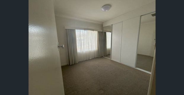 4-Bedroom Family Home in South Tamworth – Modern Living with Plenty of Space - Photo 1