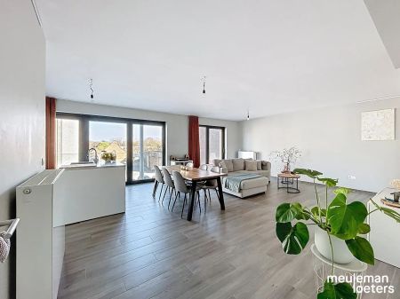 Appartement te huur in Oostkamp met 2 slaapkamers - Photo 2