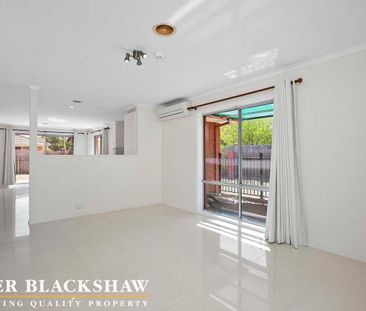 Three-bedroom family home... - Photo 1