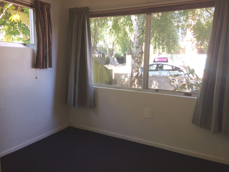 2 Bedroom, Neat & Tidy in Central City - Photo 5