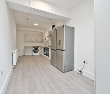 Maisonette to rent - Photo 1