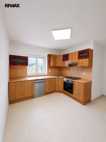 Pronájem bytu 3+1 v osobním vlastnictví 80 m², Bílina - Photo 2