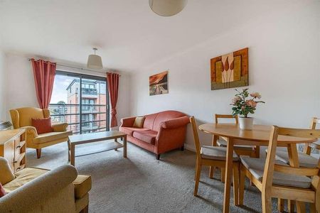 Quadrant Court, Jubilee Square, Reading, RG1 - Photo 3