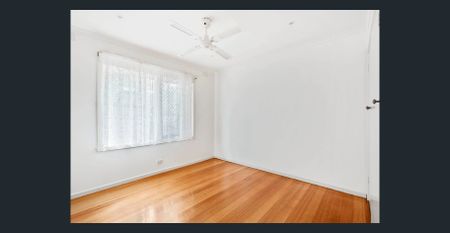 Charming 2-Bed Rent w/ Garage - Photo 4