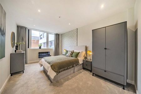 Rosemount Avenue, West Byfleet, Surrey, KT14 - Photo 5