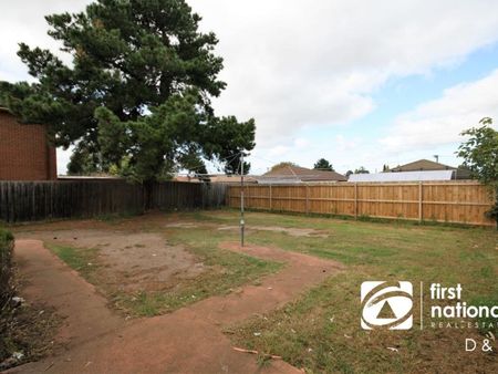 57 Belfort Street, 3021, St Albans Vic - Photo 2