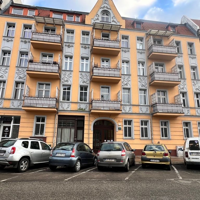 Śródmieście, 2 pok. 54 m2,balkon, pralnia, piwnica - Zdjęcie 1