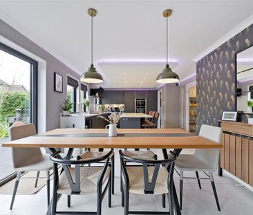 5 bedroom detached house to rent - Photo 4