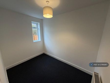 3 bedroom terraced house to rent - Photo 5