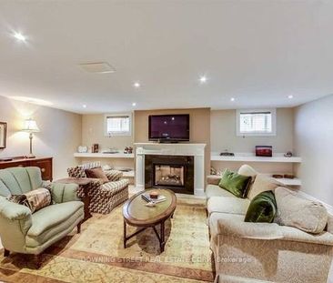 Very spacious beautiful home finished basement separate entrance - Photo 1