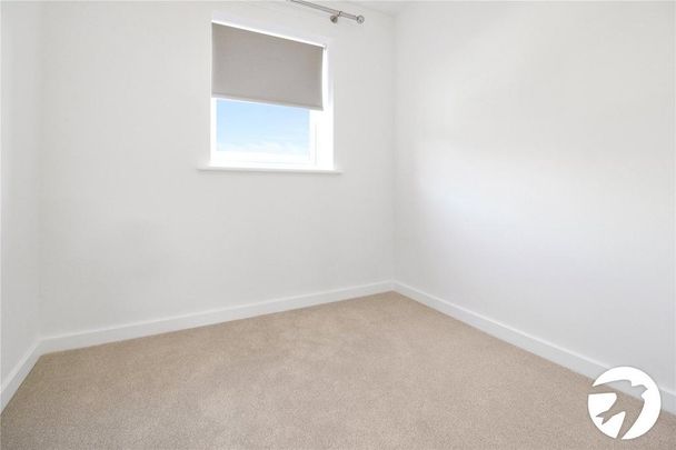 4 bedroom detached house to rent - Photo 1