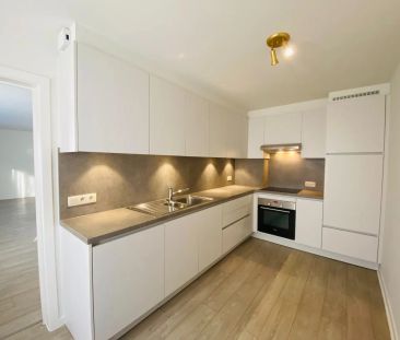 Instapklaar en ruim appartement met garage op centrale ligging in h... - Photo 4