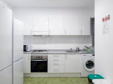 Bright double room in Calle Valencia, Eixample - Photo 1