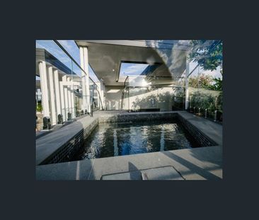 1204/36 Lambert Street, Kangaroo Point, Qld 4169 - Photo 2