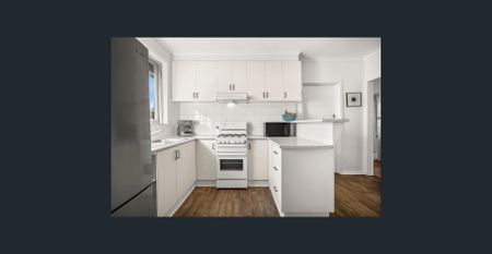 BRIGHT AND SPACIOUS 2 BEDROOM | FLARE REAL ESTATE - Photo 4